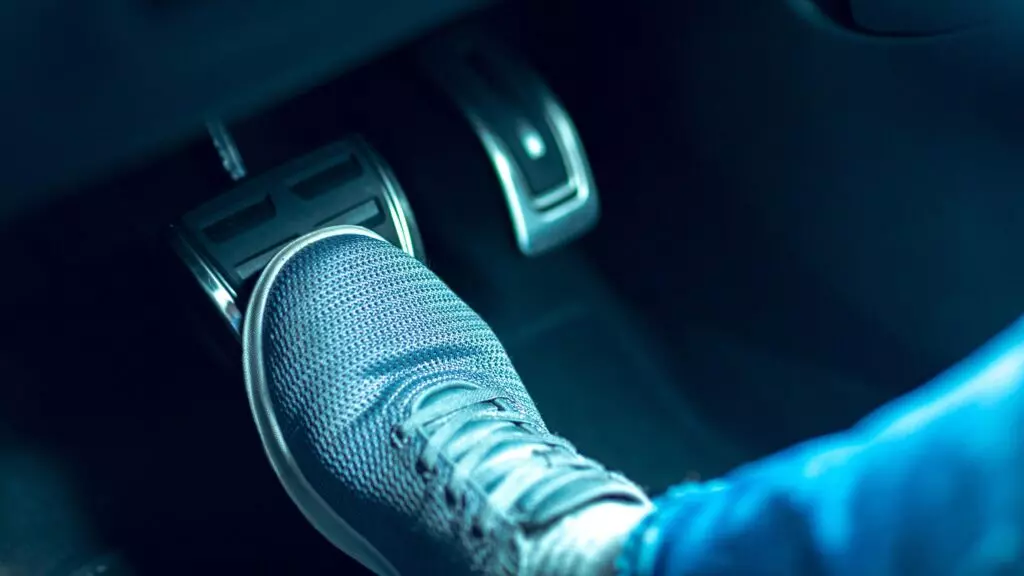 Signs You Need To Take Your Car To The Shop