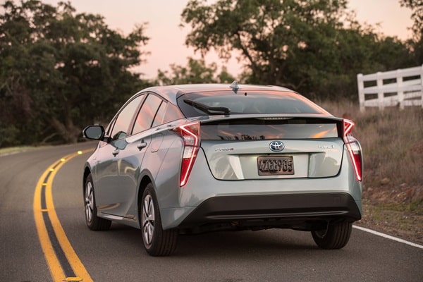 2016_Toyota_Prius...11 By Automotive Rhythms CC BY-NC-ND 2.0