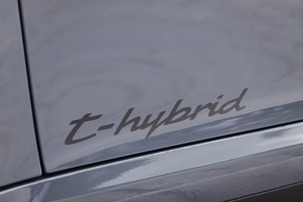 2025 Porsche 911 GTS Hybrid