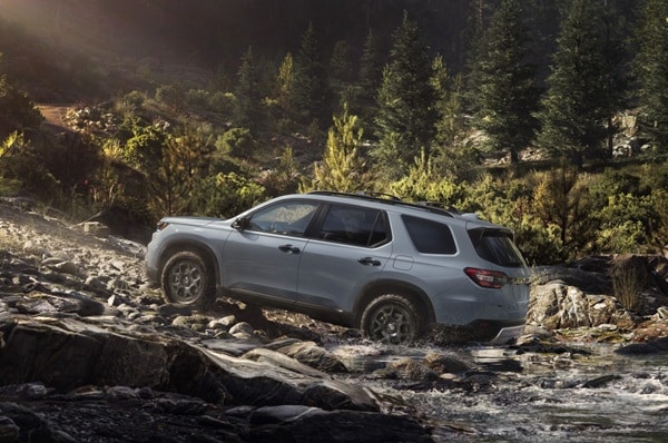 7 SUVs That Will Last Over 300,000 Miles